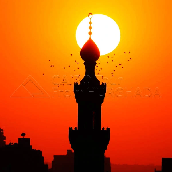 Hurghada to Cairo day trip by plane